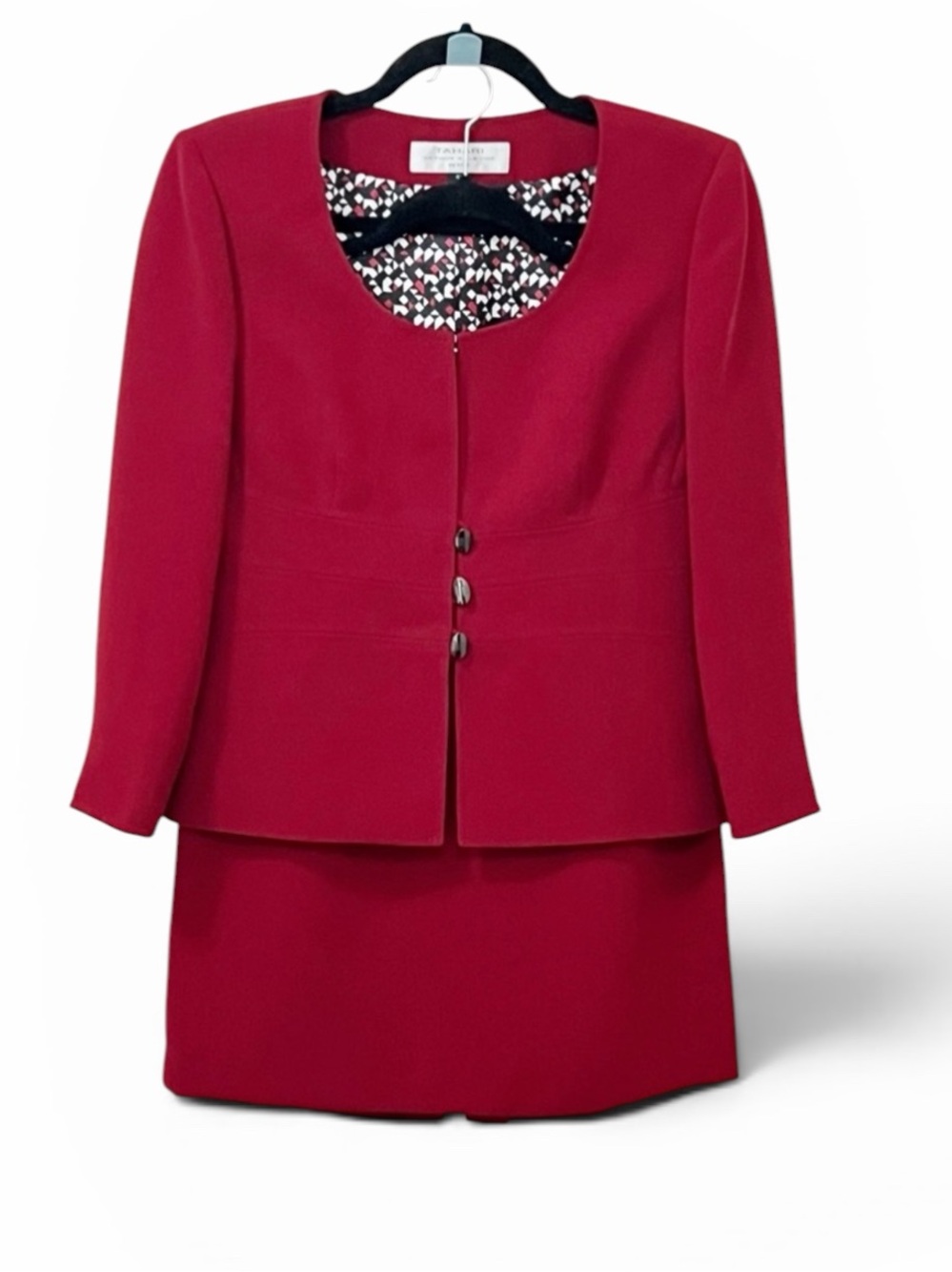 Thari Arthur S Levine Red Blazer skirt suit set Size 4 petite